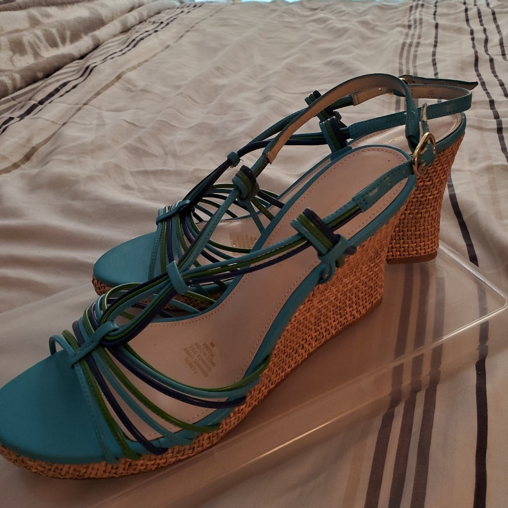 Bandolino Wedge Sandals - Picture 4 of 5